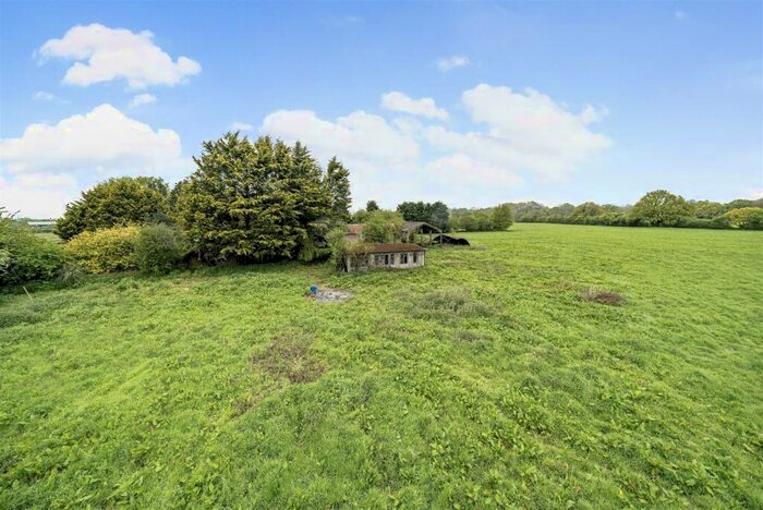 3 Bedroom Smallholding For Sale In East Orchard, Shaftesbury, SP7