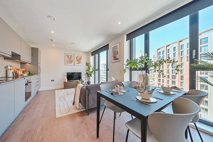 2 Bedroom Flat To Rent In Uncle Leeds, Whitehall, Leeds, LS12