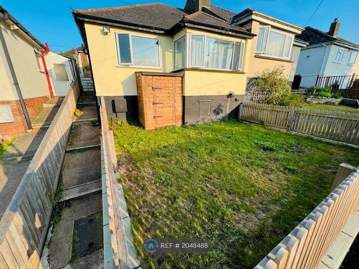 2 Bedroom Bungalow To Rent In Foxhole Road, Paignton, TQ3