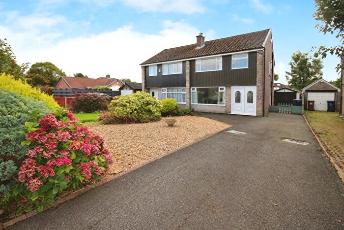 3 Bedroom Semi-Detached House To Rent In Coniston Drive, Walton-Le-Dale, Preston, PR5