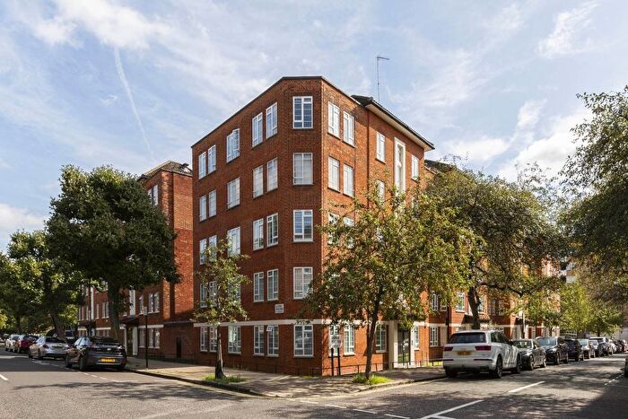 2 Bedroom Flat To Rent In Shannon Place, London, NW8