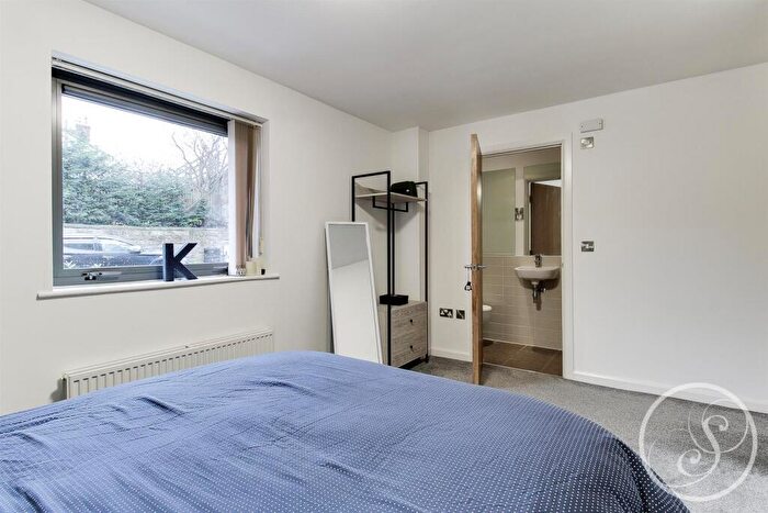 2 Bedroom Flat For Sale In Centre Point, Regent Street Chapel Allerton, Leeds, LS7