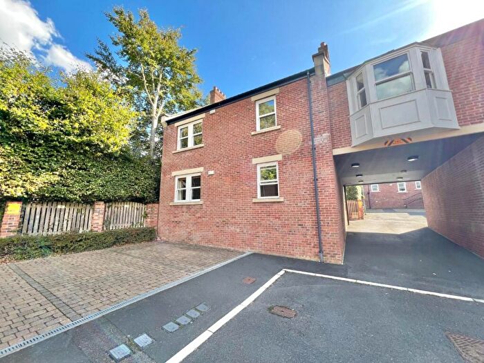 2 Bedroom Apartment For Sale In The Sidings, Gilesgate, Durham, DH1