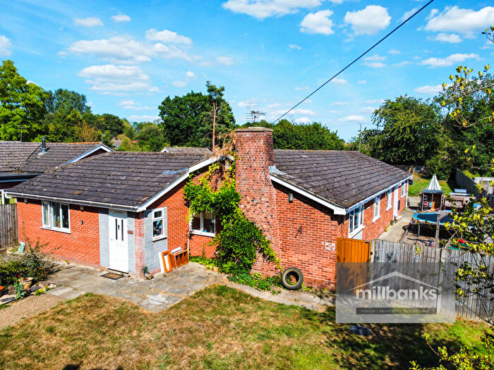 5 Bedroom Detached Bungalow For Sale In The Spinney, Low Lane, Rockland All Saints, Rocklands, Norfolk, NR17