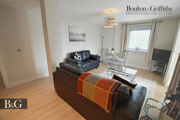 2 Bedroom Flat To Rent In Galleon Way, Bute Dock, Cardiff Bay, CF10