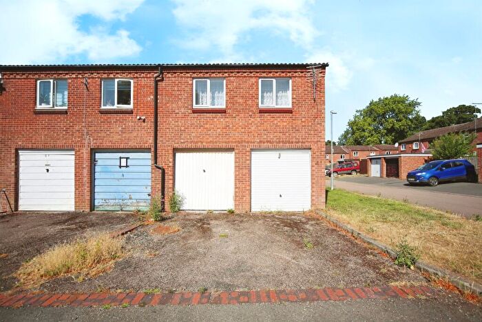 2 Bedroom End Of Terrace House For Sale In Exhall Close, Redditch, B98