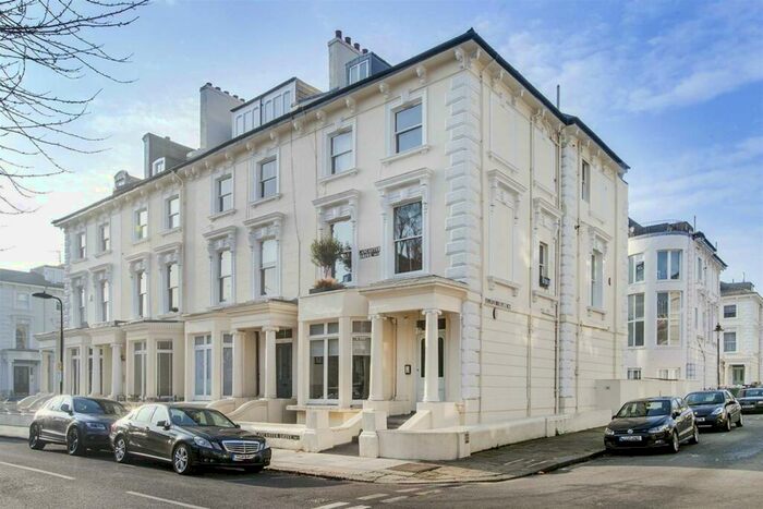 2 Bedroom Apartment To Rent In Lancaster Drive, Belsize Park, Belsize Park, NW3