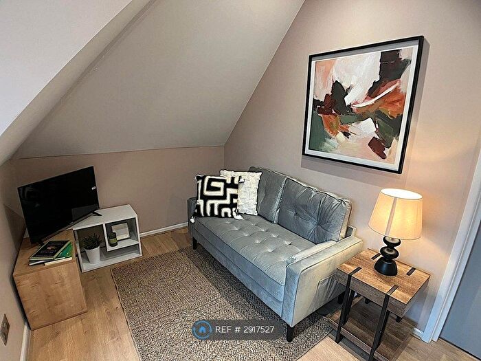 1 Bedroom Flat To Rent In Welbeck Avenue, Southampton, SO17