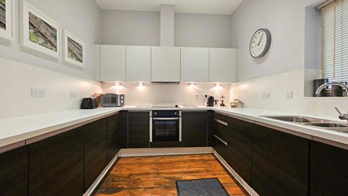 2 Bedroom Duplex For Sale In The Old Carriage Works, Brunel Quays, Lostwithiel, Cornwall, PL22