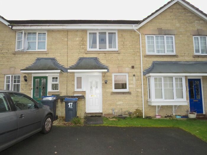 2 Bedroom Property To Rent In Sutherland Crescent, Chippenham, SN14