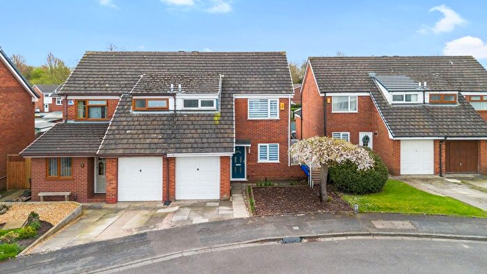 3 Bedroom Semi Detached House For Sale In Duckworth Grove, Padgate, WA2