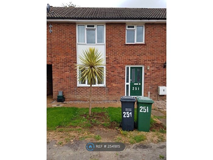 3 Bedroom Terraced House To Rent In Court Lodge Road, Horley, RH6