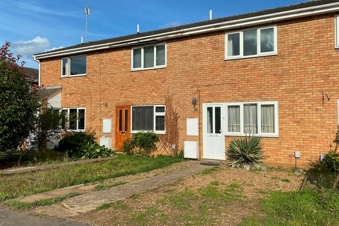 2 Bedroom Terraced House To Rent In Dunstable Close, Flitwick, MK45