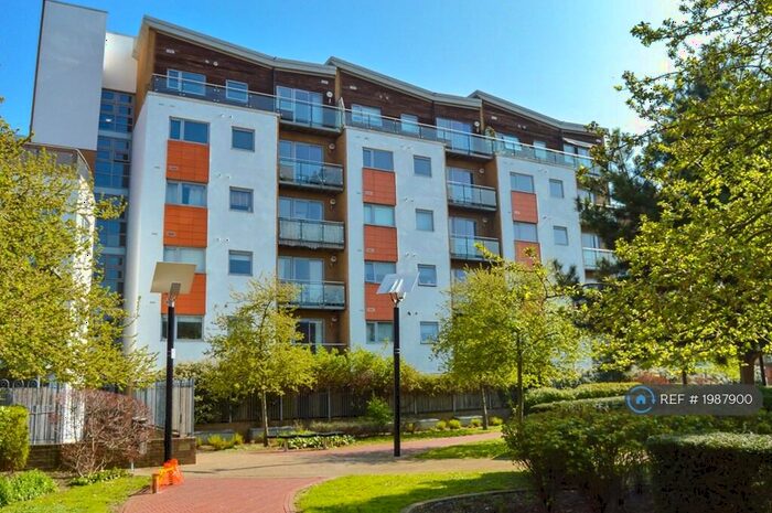 2 Bedroom Flat To Rent In Violet Road, London, E3