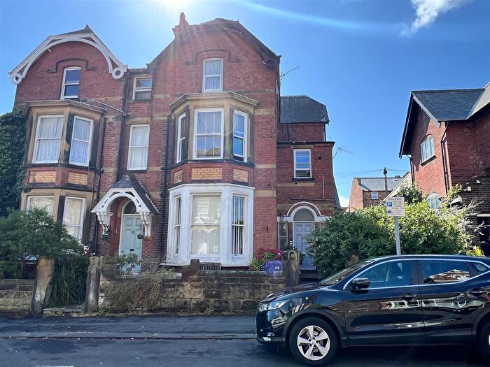 2 Bedroom Flat For Sale In Esplanade Road, Scarborough, YO11