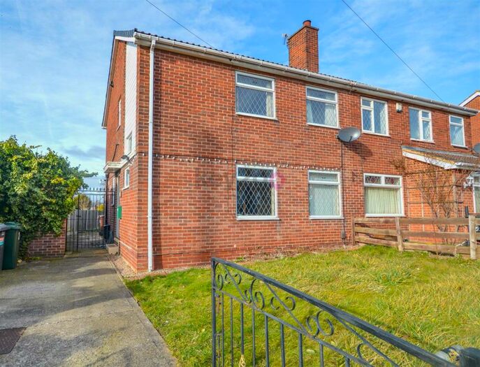 3 Bedroom Semi-Detached House To Rent In Sorby Road, Swallownest, S26