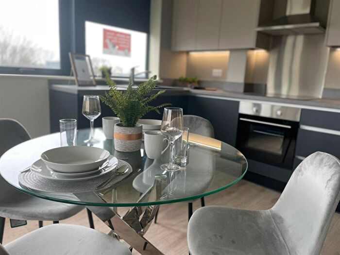 1 Bedroom Flat To Rent In Birmingham Road, West Bromwich, B70