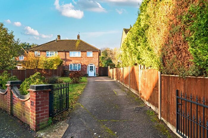 3 Bedroom Semi Detached House For Sale In Camberley, Surrey, GU15