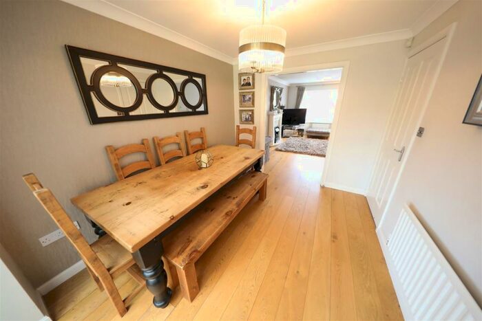 4 Bedroom Detached House For Sale In St. Marys Close, Hessle, HU13