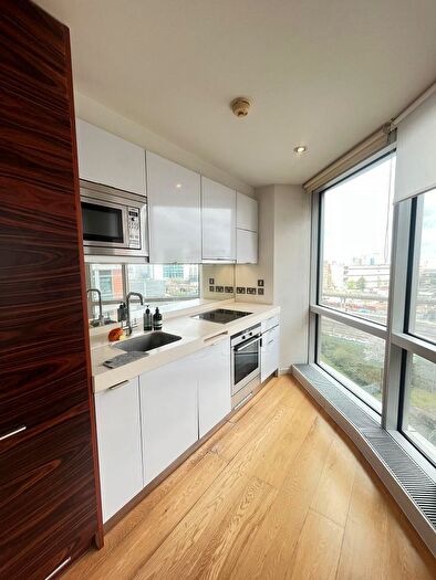 1 Bedroom Apartment To Rent In Ontario Tower, Fairmount Avenue, Blackwall, Canary Wharf, London, E14