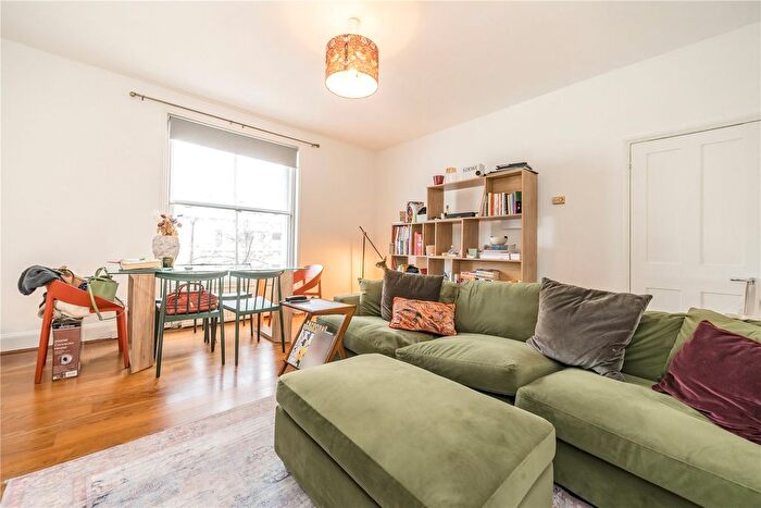 2 Bedroom Flat To Rent In Holland Road, London, W14
