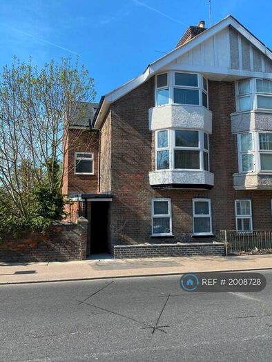 1 Bedroom Flat To Rent In High Wycombe, London, HP11