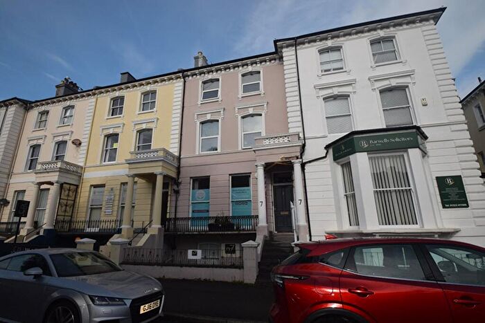 1 Bedroom Flat For Sale In Hyde Gardens, Eastbourne, BN21