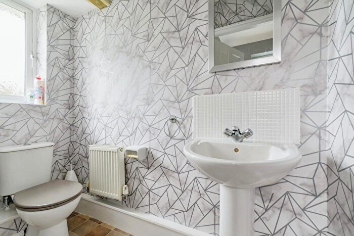 4 Bedroom Detached House For Sale In Station Close, Radcliffe, Manchester, Greater Manchester, M26