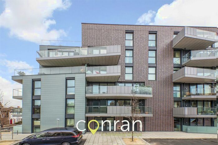 Studio To Rent In Hawthorne Crescent, Greenwich, SE10