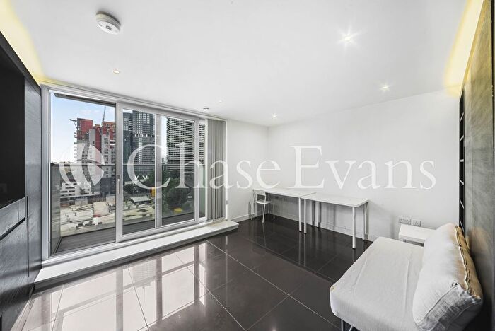 Studio To Rent In West Tower, Pan Peninsula Square, Canary Wharf, London, E14