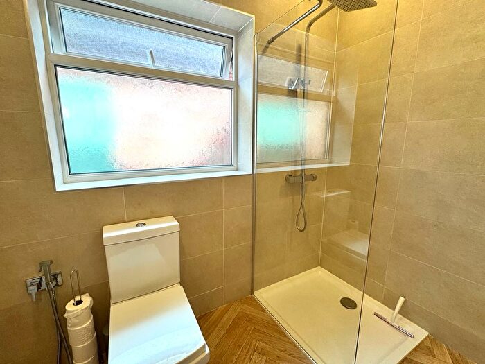 2 Bedroom Bungalow To Rent In Thirlmere Road, Wigston, LE18