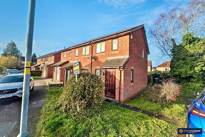2 Bedroom End Terrace House For Sale In Kenilworth Drive, Weavers Green, Nuneaton, CV11