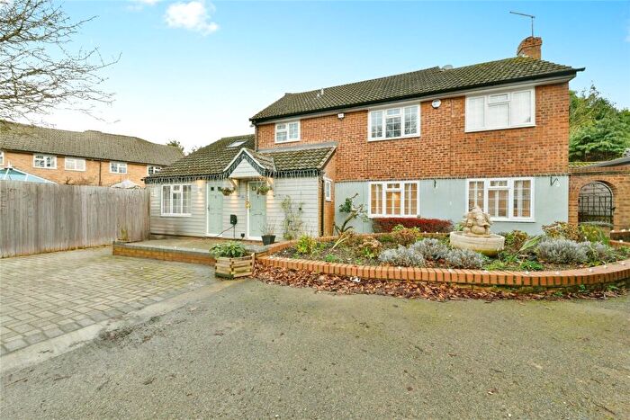 6 Bedroom Detached House For Sale In Brick Kiln Road, Stevenage, Hertfordshire, SG1