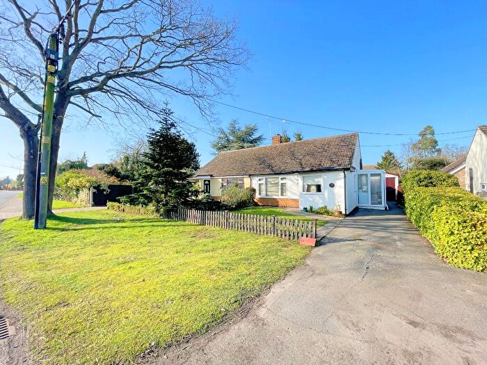 2 Bedroom Semi-Detached Bungalow For Sale In Vine Road, Tiptree, CO5