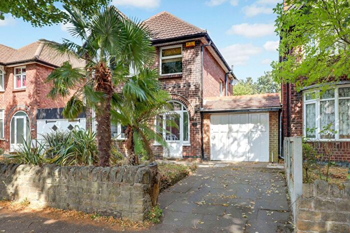 3 Bedroom Detached House For Sale In Bedale Road, Nottingham, NG5