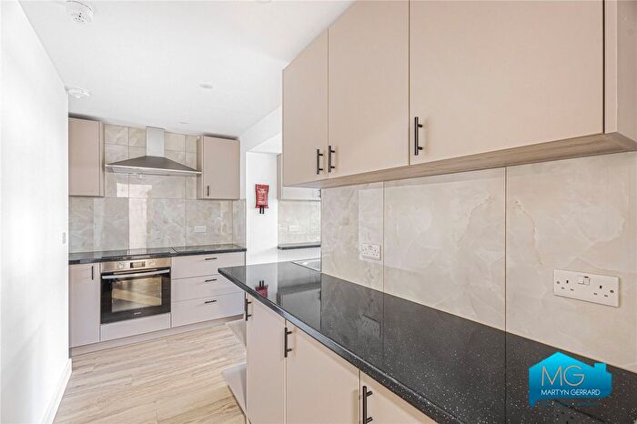 6 Bedroom Semi-Detached House To Rent In Greenwood Avenue, Cheshunt, Waltham Cross, Hertfordshire, EN7