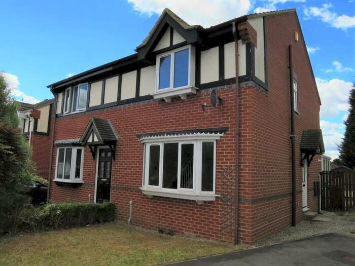 3 Bedroom Semi-Detached House To Rent In Hillthorpe Court Middleton, LS10