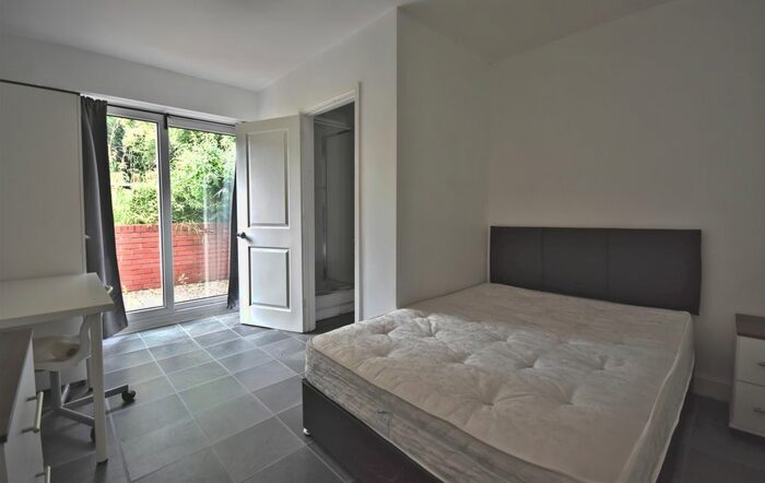 6 Bedroom End Of Terrace House To Rent In Strathmore Avenue, Coventry, CV1