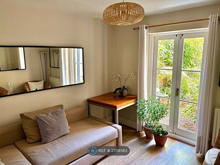 1 Bedroom Flat To Rent In Brackenbury Road, London, W6
