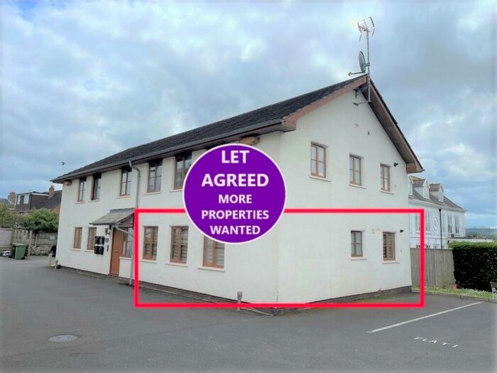 2 Bedroom Apartment To Rent In Mount Wear Court, Countess Wear, EX2