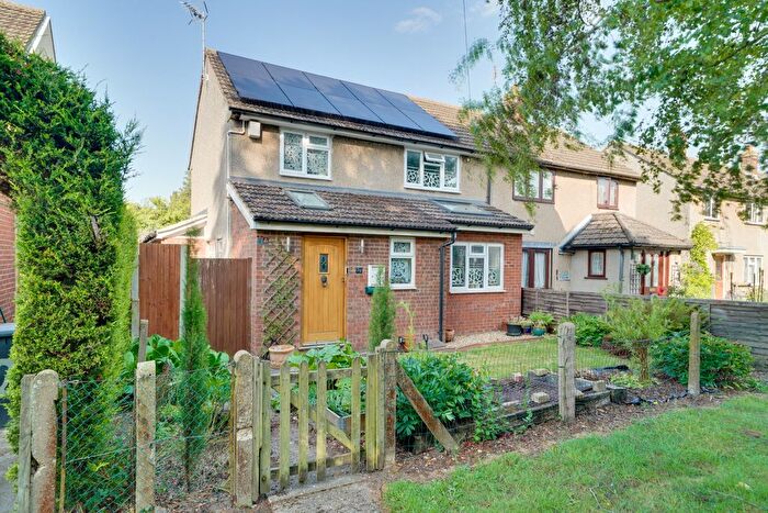 3 Bedroom Semi-Detached House For Sale In Elin Way, Meldreth, Royston, SG8
