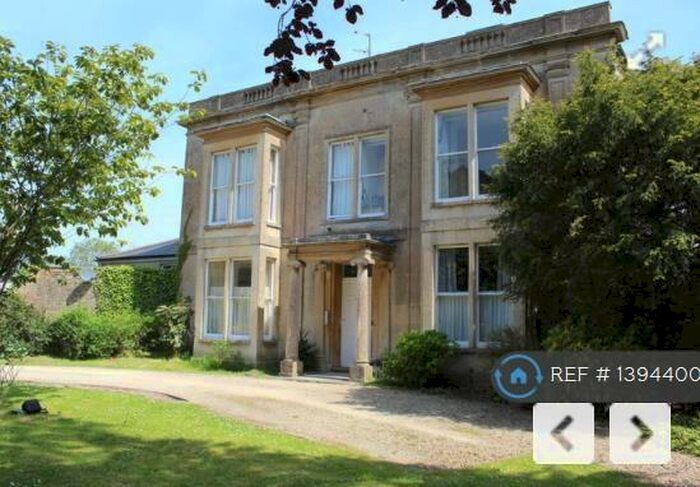 1 Bedroom Flat To Rent In Leaze House, Frome, BA11
