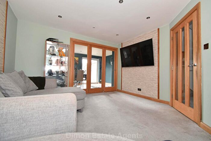3 Bedroom End Of Terrace House For Sale In Magennis Close, Gosport, PO13