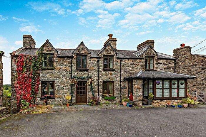 4 Bedroom Detached House For Sale In Maentwrog, Blaenau Ffestiniog, LL41