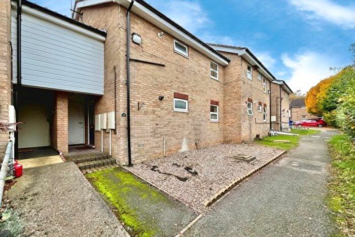 1 Bedroom Flat To Rent In Oakes Close, Bury St. Edmunds, IP32