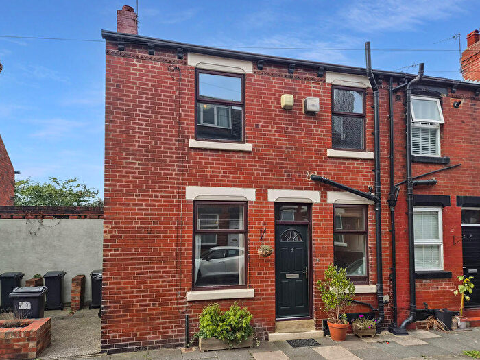 1 Bedroom End Of Terrace House For Sale In Vesper Terrace, Leeds, LS5