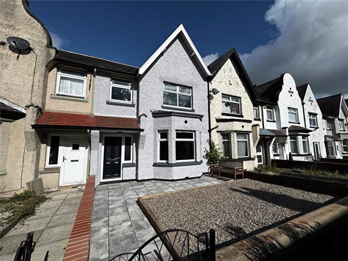 3 Bedroom Terraced House To Rent In The Avenue, Consett, Durham, DH8