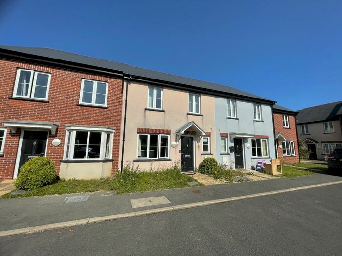 2 Bedroom House To Rent In Pembroke, SA71