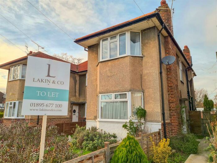 2 Bedroom Maisonette To Rent In Berkeley Close, Ruislip, HA4