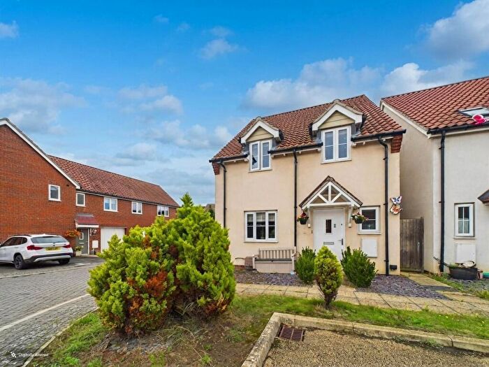 4 Bedroom Detached House For Sale In Dudding Walk, Stanton, IP31